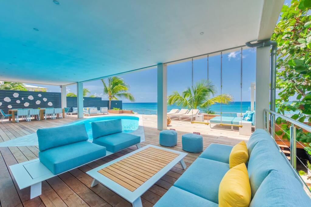 Surfsong Villa- Luxury Water Front Villa For 12 Maho Esterno foto