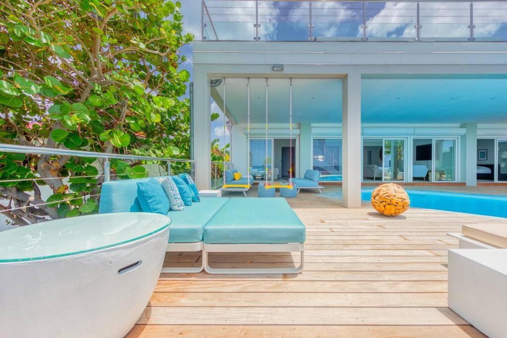 Surfsong Villa- Luxury Water Front Villa For 12 Maho Esterno foto