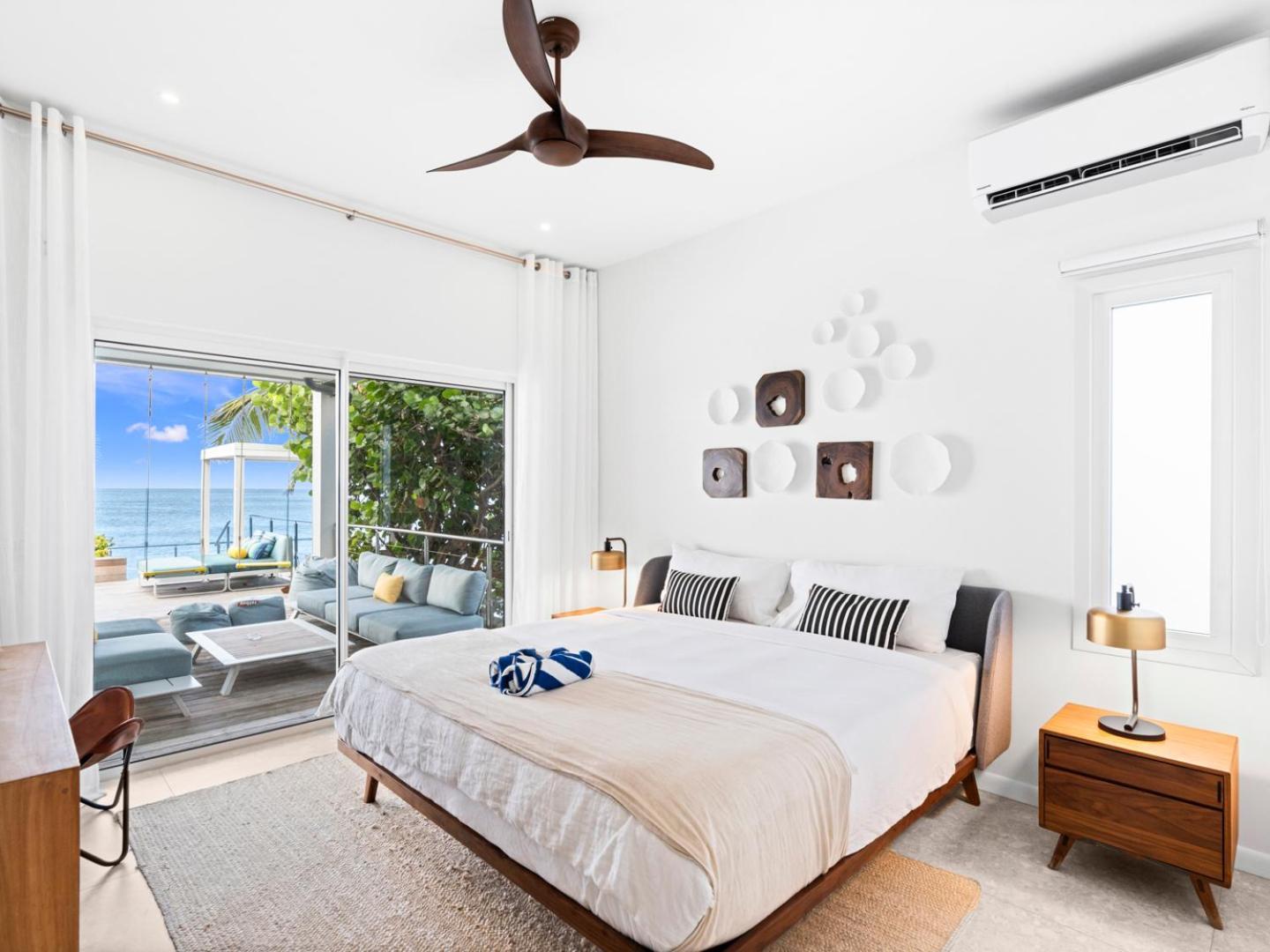 Surfsong Villa- Luxury Water Front Villa For 12 Maho Esterno foto