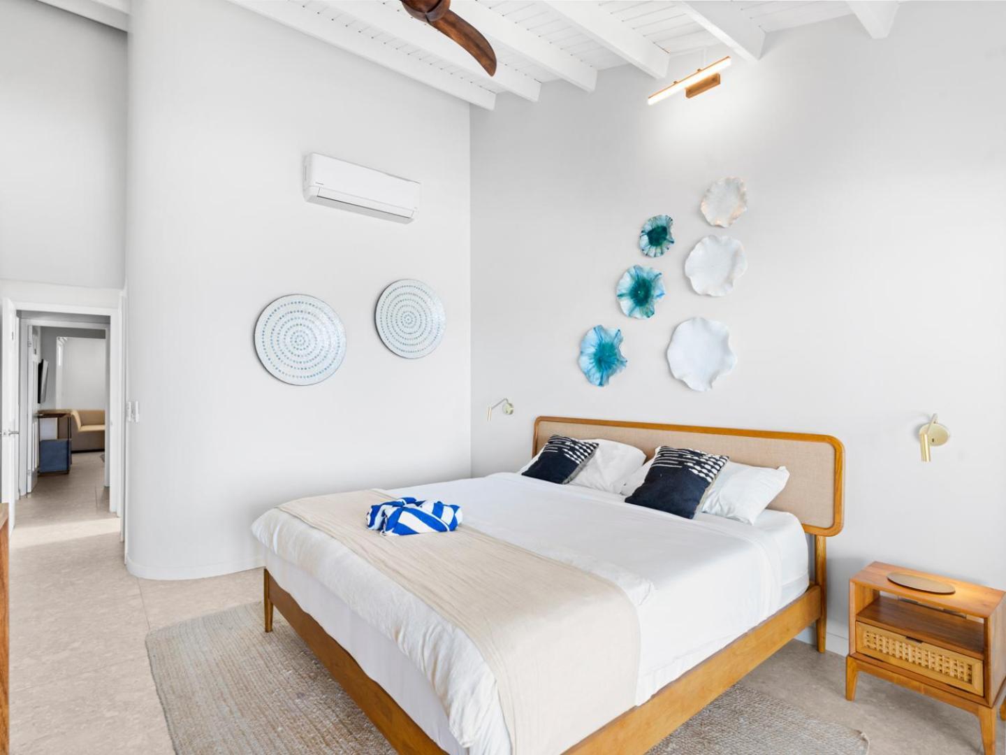 Surfsong Villa- Luxury Water Front Villa For 12 Maho Esterno foto