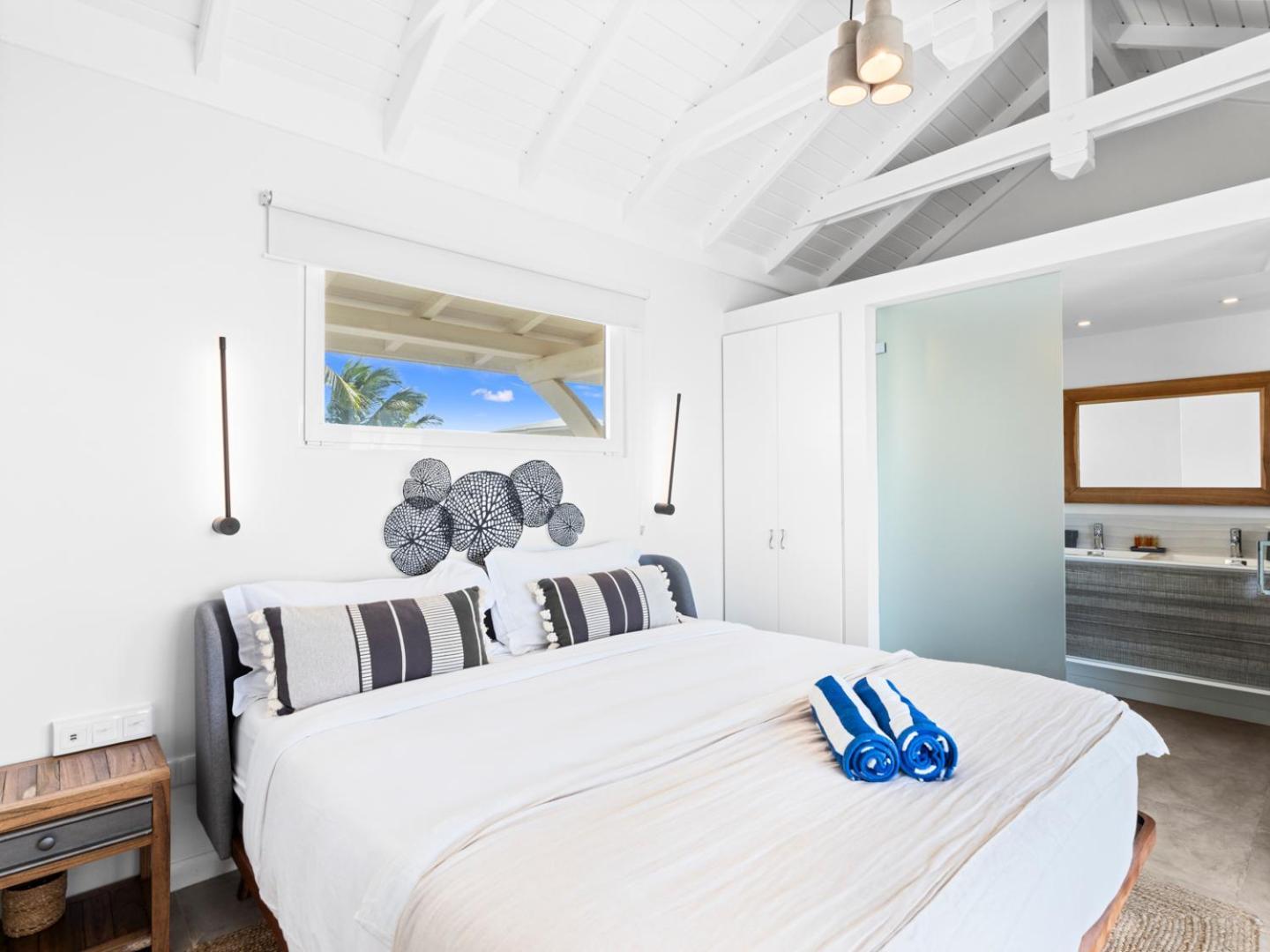 Surfsong Villa- Luxury Water Front Villa For 12 Maho Esterno foto